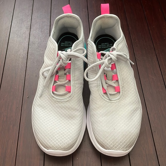 Nike Air Max Motion 2 - Picture 2 of 7